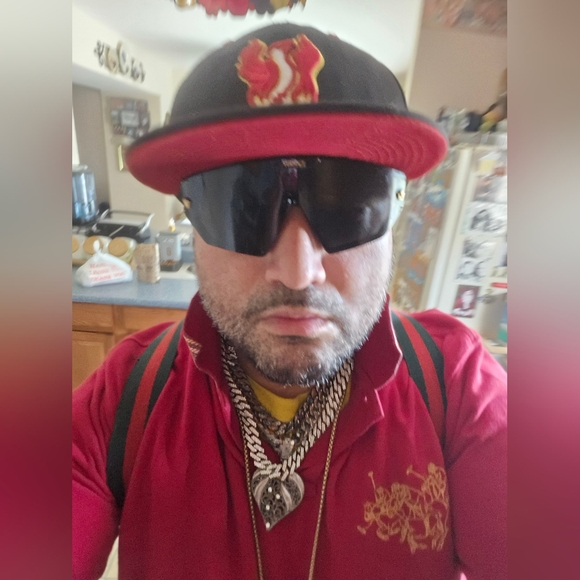 Meet your Posher, Juan - Picture 3 of 9